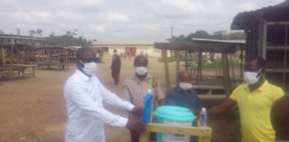 Côte d’Ivoire : Lutte contre le COVID-19/ Le maire de Sangouiné fait désinfecter les marchés communaux.