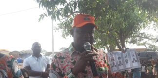 Côte d’Ivoire : Campagne présidentielle dans le Bounkani / Noufé Michel explique aux populations la technique du vote