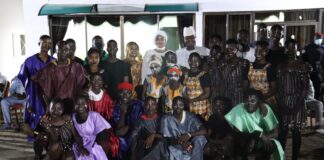 Côte d’Ivoire : Promotion de la culture/ Donhon Guèla présente ses œuvres à Amadou Soumahoro