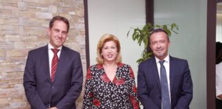 Côte d’Ivoire : Le Président des activités mondiales cacao et chocolat de Cargill chez Madame Dominique Ouattara