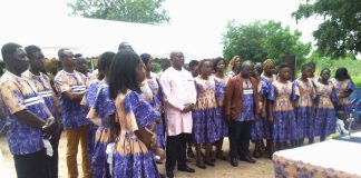 Côte d’Ivoire : Région du Bonkani/ Dr Michel Noufé annonce l’équipement de la chorale et son appui à la construction de la paroisse Sainte Kizito de BOUNA