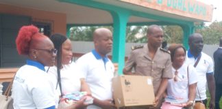 Côte d’Ivoire: Rentrée scolaire 2022-2023 à Alépé/ La société Menko offre des kits scolaires aux parents d’élève