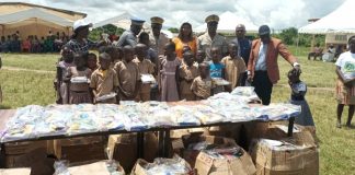 Côte d’Ivoire : Remise de kits scolaires aux élèves de Bodokro/ Atsé Akissi Alice aux élèves « Aujourd’hui, l’éducation est primordial car un enfant sans éducation met toute une famille en difficulté ».