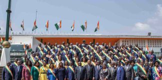 Assemblée Nationale de Côte d’Ivoire/ Adama Bictogo dresse le bilan de la Session Ordinaire 2022 en présence du Vice-Président et du Premier-Ministre