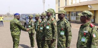 Côte d’Ivoire : En mission en Guinée Bissau / le chef d’Etat-Major général des Armées, le général Lassina Doumbia, s’enquiert des conditions de vie des 50 Casques blancs ivoiriens
