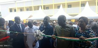 Côte d’Ivoire : Bouaké/ Le ministre Amadou Koné inaugure un marché de proximité.
