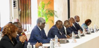 Côte d’Ivoire : Une semaine après la formation du gouvernement/ le nouveau Premier ministre Robert Beugré Mambé préside son premier Conseil de gouvernement