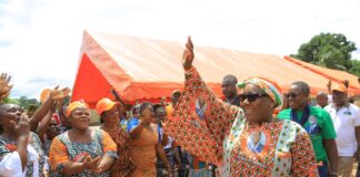 Côte d’Ivoire : Blolequin / Présidentielle 2025 : Anne Désirée Ouloto s’impose dans le bastion de l’opposition, plusieurs militants rejoignent le RHDP