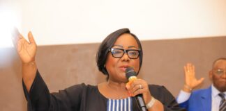 Côte d’Ivoire : Candidate aux élections législatives du 27 décembre 2025/ la Ministre d’Etat Anne Désirée Ouloto-Lamizana à ses parents de Toulepleu : « on ne change pas une équipe qui gagne »