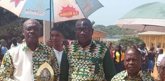 Côte d’Ivoire : Lycée Moderne 1 de Yamoussoukro / Cérémonie d’hommage à Kouakou Kouassi et Yao Fréderic pour leur départ à la retraite