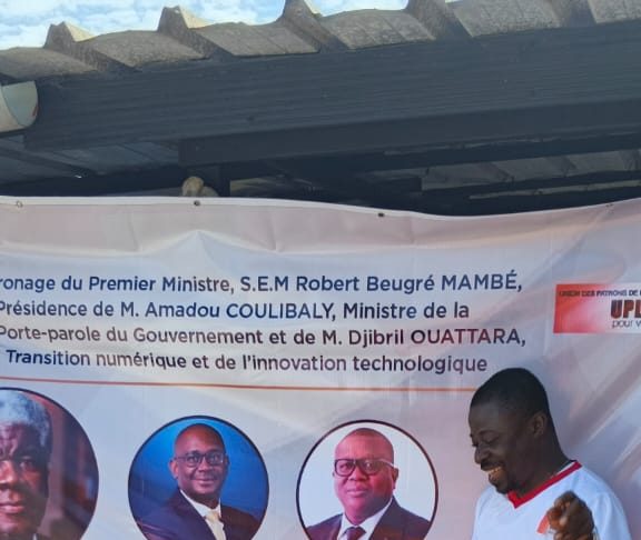 Côte d’Ivoire: 4ème édition des journées de la presse en ligne/ Hermann Adépo décroche la coupe Amadou Coulibaly du journaliste de paix et de cohésion sociale