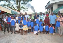 Côte d’Ivoire : PDCI RDA de Toumodi/ Les cadres et la JPDCI offrent des kits scolaires aux enfants des militants